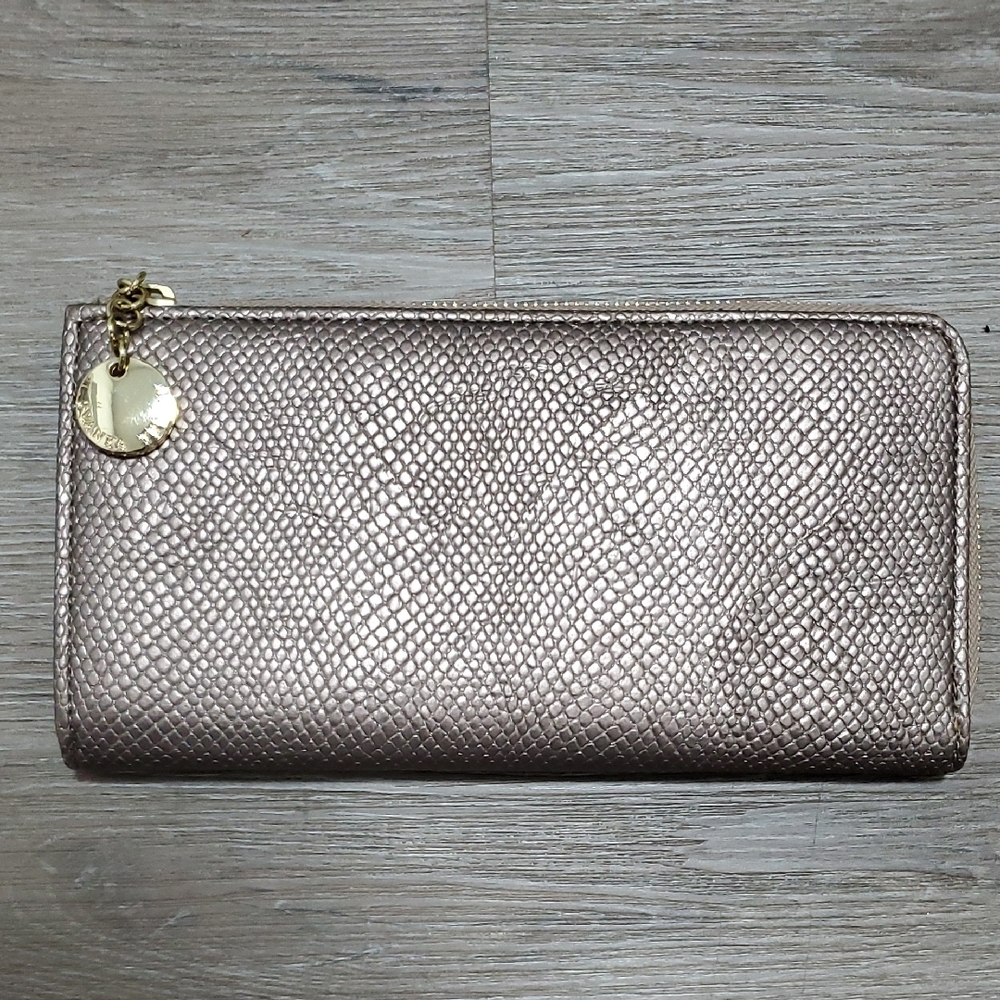 Elegant Metallic Wallet
